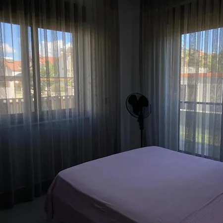 Adelaida 2 Bedrooms アパート ベレキ